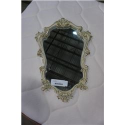 VINTAGE DURWOOD MIRROR