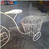 Image 2 : White decorative metal tricycle plant holder