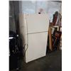 Image 1 : KENMORE WHITE FRIDGE APPROX 33 INCHES WIDE 65 TALL 31 DEEP