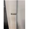 Image 3 : KENMORE WHITE FRIDGE APPROX 33 INCHES WIDE 65 TALL 31 DEEP