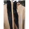 Image 3 : FUZZY SHAWL