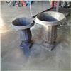 Image 2 : Large and medium metal planters