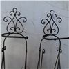 Image 3 : 2 decorative metal; toilet paper holders
