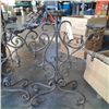 Image 2 : 2 decorative metal candlestands