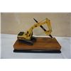 Image 4 : CATERPILLAR AND EXCAVATOR FIGURES MOUNTED ON BOARDS