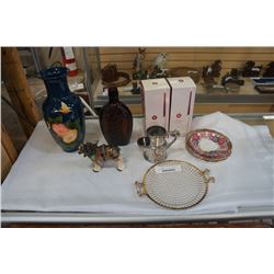 BOX OF ANTIQUE AND VINTAGE ITEMS