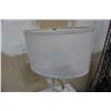 Image 5 : ACRYLIC TABLE LAMP