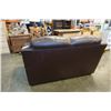 Image 9 : LEATHER LOVESEAT