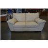 Image 2 : WHITE LEATHER LOVESEAT