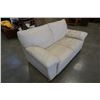 Image 4 : WHITE LEATHER LOVESEAT