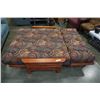 Image 11 : WOOD FRAMED FUTON