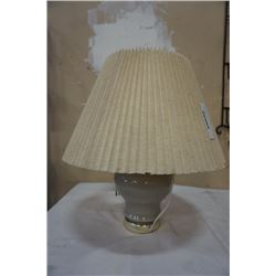 Porcelain table lamp