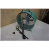 Image 7 : RETRO TABLE FAN