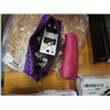 Image 4 : 2 PORTABLE HANDHELD SEWING MACHINES