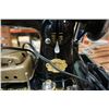 Image 5 : DELUXE VINTAGE SEWING MACHINE IN CASE - TESTED WORKING