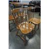 Image 13 : MAPLE AND GREEN DINING TABLE WITH LEAF AND 4 CHAIRS