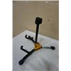 Image 3 : 2 HERCULES MINI GUITAR STANDS