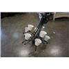 Image 4 : 9 arm chandelier
