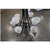 Image 7 : 9 arm chandelier