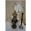 Image 1 : 3 vintage lamps