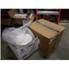 Image 1 : 2 BOXES OF WHITE DISHES