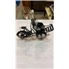 Image 2 : MINI GUITAR AND MINIATURE MECHANICAL BIKE