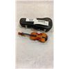 Image 9 : MINI GUITAR AND MINIATURE MECHANICAL BIKE