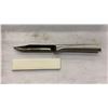 Image 4 : RADA KNIFE SET W/ STEAK KNIFE, PEARING KNIFE, AND SHARPENER, AND 2 PRECISION HOLLOW GROUND STAINLESS