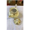 Image 6 : 2 ANTIQUE ROYAL ALBERT TEA POTS