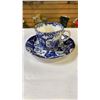 Image 6 : 8 CUPS AND SAUCERS - INCLUDES AYNSLEY, CROWN DERBY AND BAVARIA