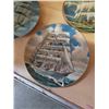 Image 3 : 3 SHIP COLLECTOR PLATES AND 2 JUGS