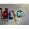 Image 2 : 3  3 PIECE GRINDERS AND 3 PIPES