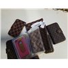 Image 4 : REPRODUCTION LV PHONE CASES AND WALLETS