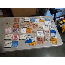 TRAY OF GUITAR AND BANJO STRINGS