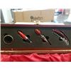 Image 2 : WINE GIFT BOX WITH ACCESSORIES