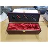 Image 1 : WINE GIFT BOX WITH ACCESSORIES