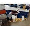 Image 3 : Kitchen faucet and chocolate fountain