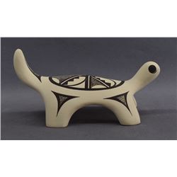 NATIVE AMERICAN ZUNI POTTERY TURTLE BY T BELLSON