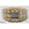 Image 1 : WOMENS ELEGANT CUFF STYLE WRIST WATCH- GOLD/ PEARL