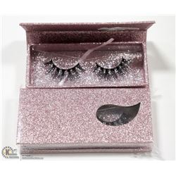 2PK OF BRAND NEW WOMENS FAKE EYELASHES; STYLE M4