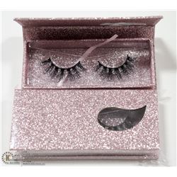 2PK OF BRAND NEW WOMENS FAKE EYELASHES; STYLE M4