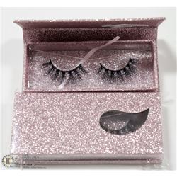 2PK OF BRAND NEW WOMENS FAKE EYELASHES; STYLE M4