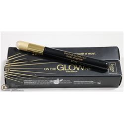 2PK BUTTER LONDON ON THE GLOW PEN LIPSTICK; GOLD