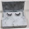 Image 1 : 2PK DESIGNER STYLE FALSE EYELASHES; DA7