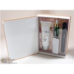 CITRUS MANICURE SET  INCL. 3 STEP BUFFER/ NAIL