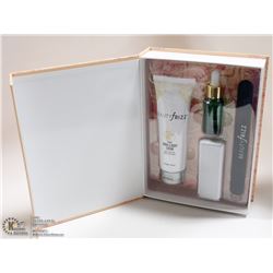 CITRUS MANICURE SET  INCL. 3 STEP BUFFER/ NAIL