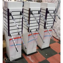 LOT OF 3 SLOT WALL DISPLAY PILLARS