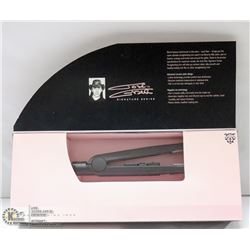 JOSE EBER SIGNATURE SERIES STRAIGHTENING IRON