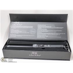 SHE BY BEYOND THE BEAUTY 19MM VOLUME CURLING IRON