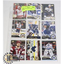 ONE SLEEVE HOCKEY CARDS
